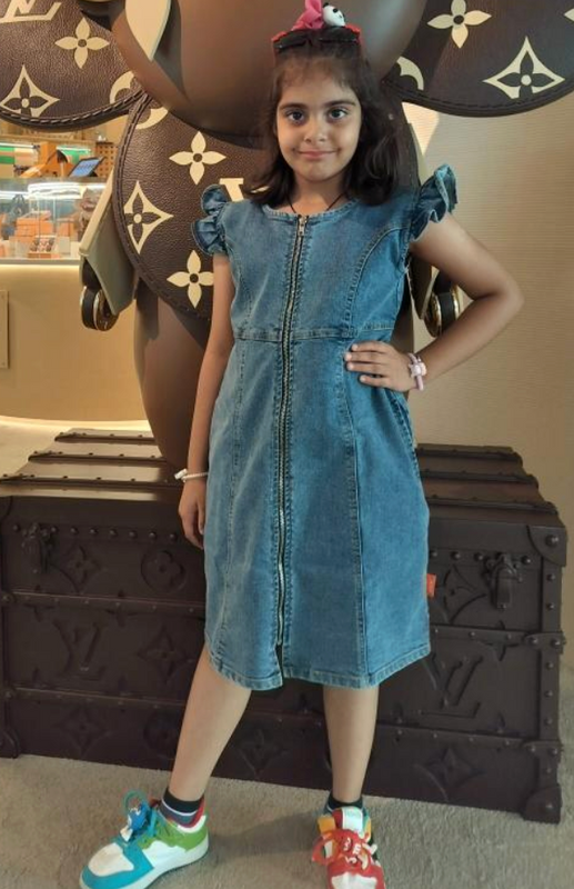 Sharmila, Singapore
